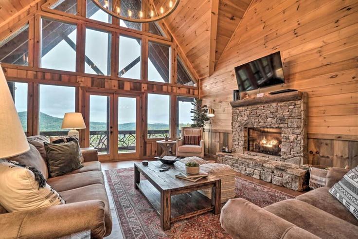 Building Green Ridge Mountain - hometeam - 1023148 adresindeki bir dairede modern mobilyalarla zarif bir şekilde tasarlanmış oturma odası Blue Ridge, Blue Ridge