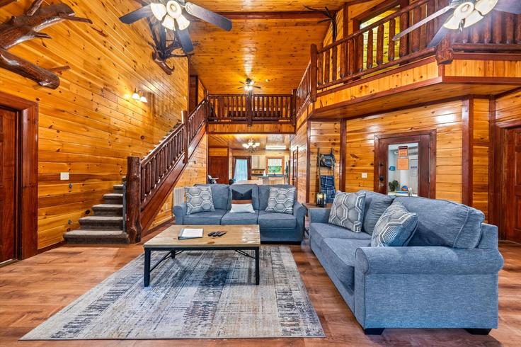 Salle de séjour élégante avec mobilier moderne dans un appartement à Building Amet Way - hometeam - 1291590 - USA à Cosby, Cosby