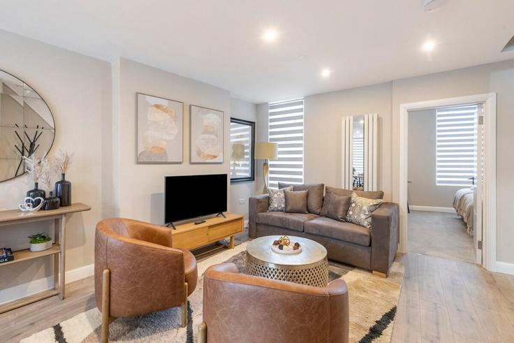 Building Tremadoc Rd - hometohost - 1056635 adresindeki bir dairede modern mobilyalarla zarif bir şekilde tasarlanmış oturma odası London Borough of Lambeth, London Building Tremadoc Rd - hometohost - 1056635 adresindeki bir dairede modern mobilyalarla zarif bir şekilde tasarlanmış oturma odası London Borough of Lambeth, London