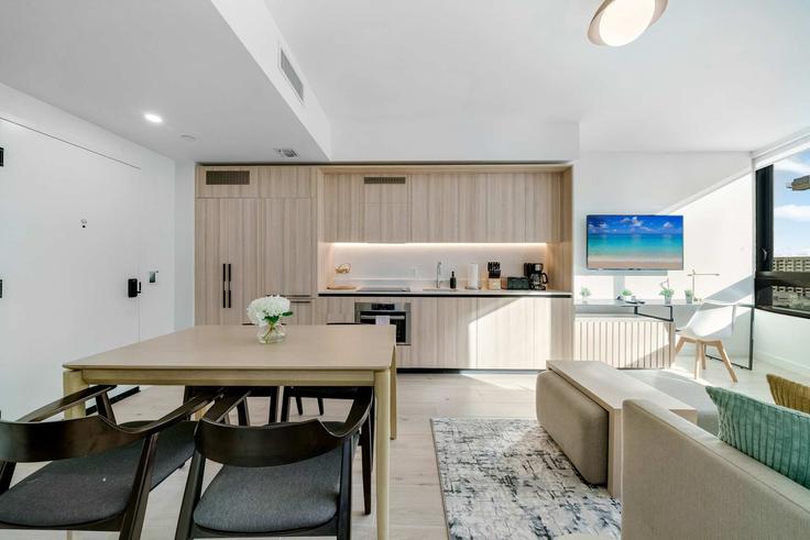 Miami MiamiのBuilding North Miami Avenue - hostandkeep - 1391813のアパートメントにある、モダンな家具を備えたエレガントなデザインのリビングルーム Miami MiamiのBuilding North Miami Avenue - hostandkeep - 1391813のアパートメントにある、モダンな家具を備えたエレガントなデザインのリビングルーム