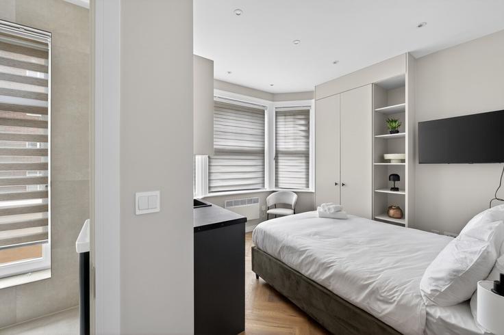 London London Borough of Hammersmith and Fulham에 위치한 Baron's Court Road 1550730P의 1침실 가구 완비 유닛, 사진 1