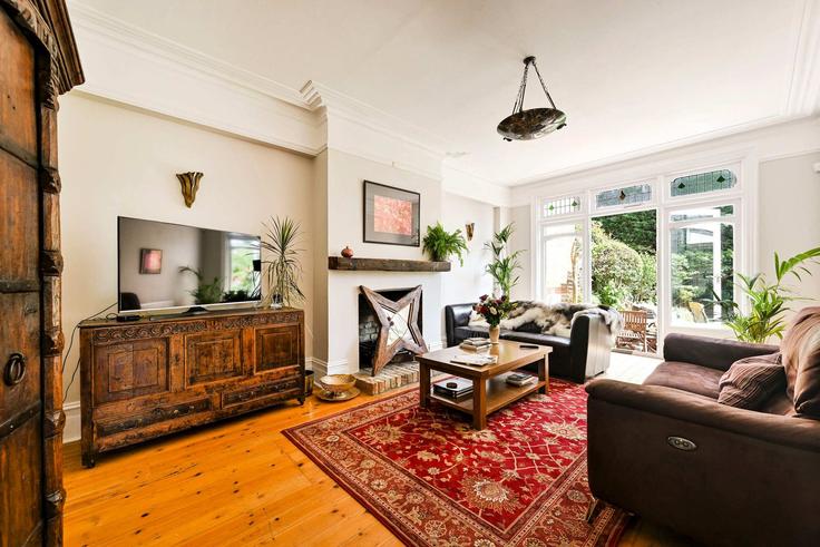 London Borough of Haringey, London에 위치한 Building Birchwood Avenue - hostedbysleepover - 1595823 유닛의 세련된 인테리어가 돋보이는 거실 London Borough of Haringey, London에 위치한 Building Birchwood Avenue - hostedbysleepover - 1595823 유닛의 세련된 인테리어가 돋보이는 거실