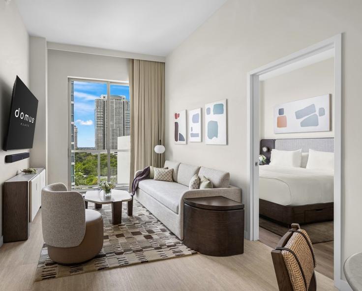 Salle de séjour élégante avec mobilier moderne dans un appartement à Building Southwest 2nd Avenue - hosteeva - 1570849 à Miami, Miami Salle de séjour élégante avec mobilier moderne dans un appartement à Building Southwest 2nd Avenue - hosteeva - 1570849 à Miami, Miami