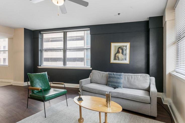 New Orleans, New Orleans에 위치한 Building Common Street - hosteeva - 1266914 - USA 유닛의 세련된 인테리어가 돋보이는 거실