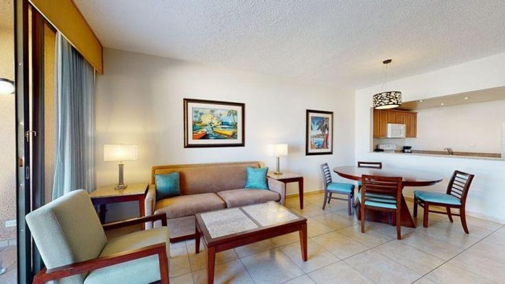 Elegante sala de estar con mobiliario moderno en un apartamento en Building Palmas Innway - hosteeva - 1266768 en Palmas del Mar, Palmas del Mar