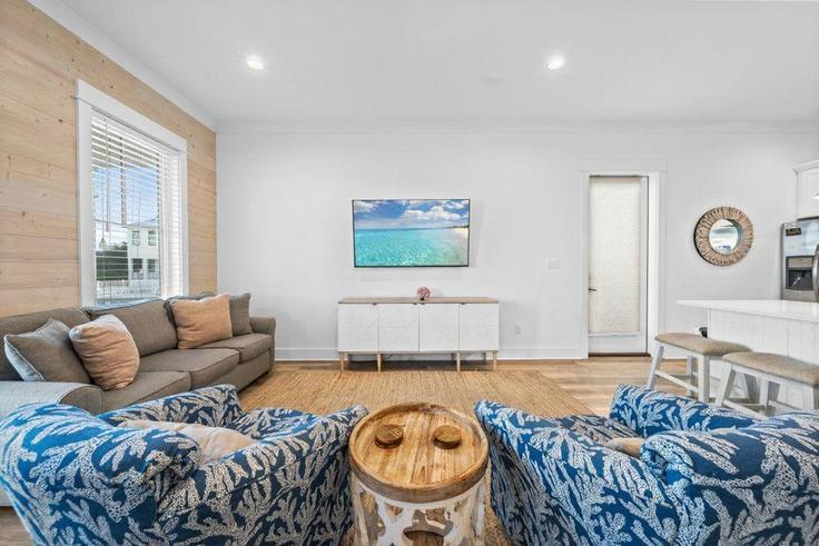 Building West Gate - hosteeva - 1322626 adresindeki bir dairede modern mobilyalarla zarif bir şekilde tasarlanmış oturma odası Orange Beach, Orange Beach Building West Gate - hosteeva - 1322626 adresindeki bir dairede modern mobilyalarla zarif bir şekilde tasarlanmış oturma odası Orange Beach, Orange Beach