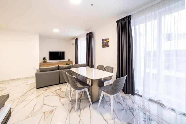 St. Paul's Bay, St. Paul's Bay에 위치한 Building Ankri - hostmt - 1523491 유닛의 세련된 인테리어가 돋보이는 거실
