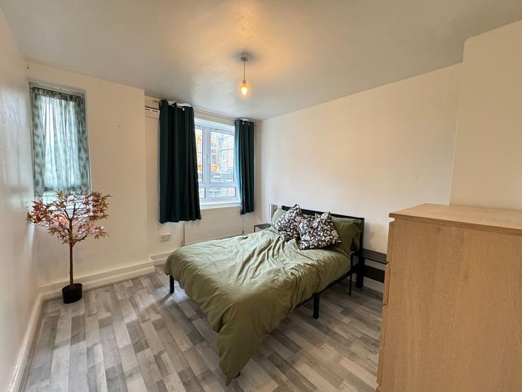 Ellen Streetにある1件の寝室・家具付きアパート(1034402P、London Borough of Tower Hamlets、London)写真 1枚 Ellen Streetにある1件の寝室・家具付きアパート(1034402P、London Borough of Tower Hamlets、London)写真 1枚