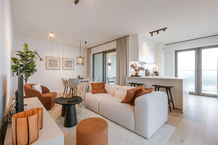 Ostend OstendのBuilding Troonstraat - huswell - 1341345のアパートメントにある、モダンな家具を備えたエレガントなデザインのリビングルーム