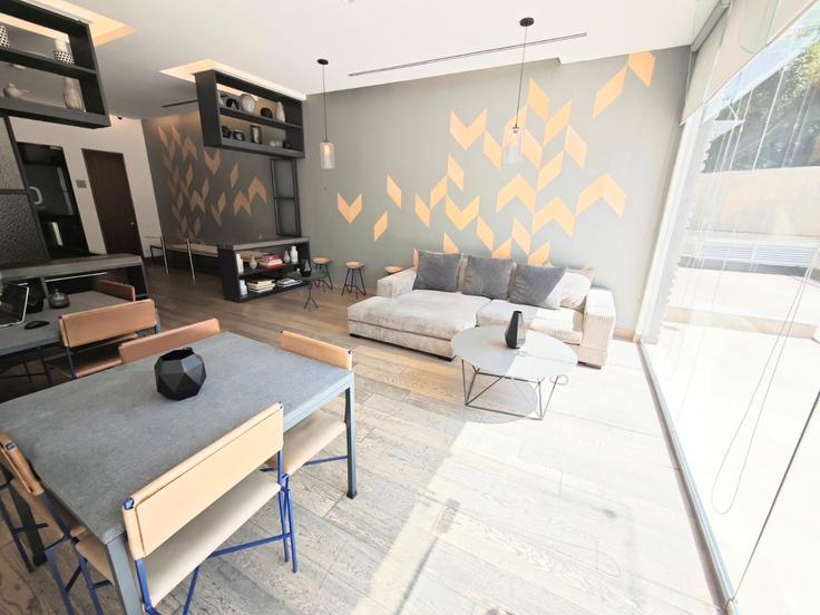 Salle de séjour élégante avec mobilier moderne dans un appartement à Building Lago Alberto - ihaus-properties - 1282177 - MEX à Mexico City, Mexico City