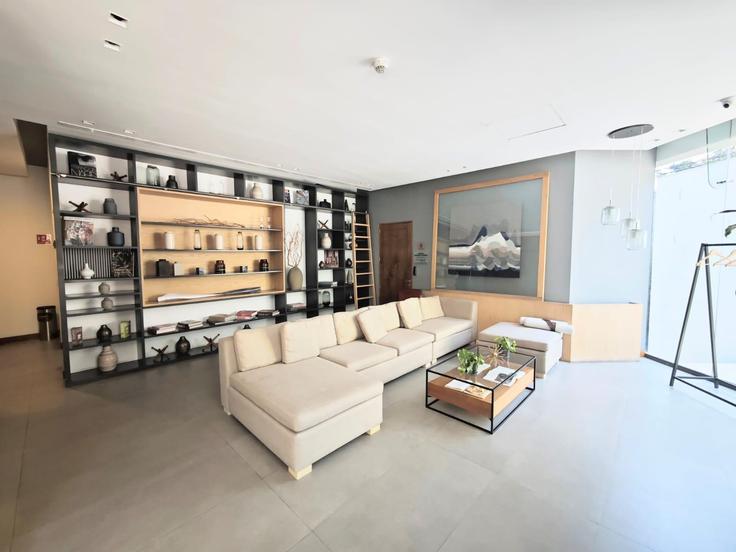 Mexico City, Mexico City에 위치한 Building Lago Alberto - ihaus-properties - 1282177 - MEX 아파트의 세련된 인테리어가 돋보이는 거실