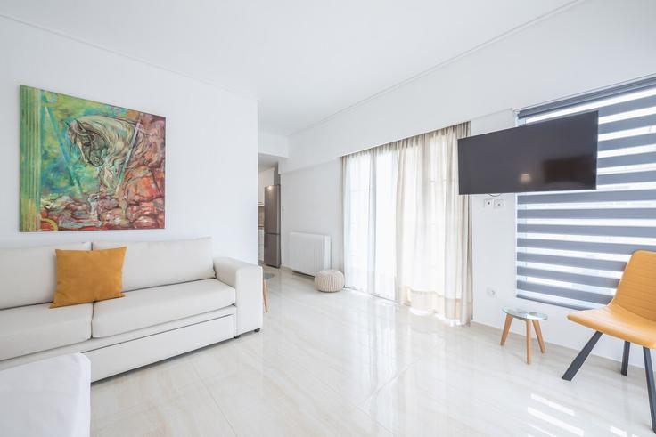 Central Athens, Athens 소재 Building Derigni - incobroker - 1365004 유닛에 마련된, 현대적인 가구로 꾸며진 우아한 디자인의 거실 Central Athens, Athens 소재 Building Derigni - incobroker - 1365004 유닛에 마련된, 현대적인 가구로 꾸며진 우아한 디자인의 거실