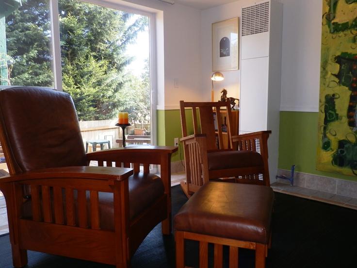 Seattle, Seattle 소재 Building 27th Avenue East - intrass-realty-llc - 1273353 유닛에 마련된, 현대적인 가구로 꾸며진 우아한 디자인의 거실