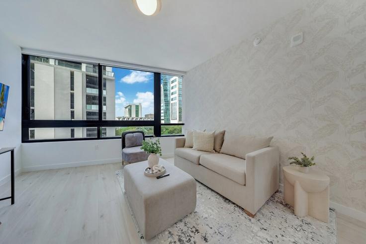 Miami MiamiのBuilding North Miami Avenue - ionica - 1377474のアパートメントにある、モダンな家具を備えたエレガントなデザインのリビングルーム Miami MiamiのBuilding North Miami Avenue - ionica - 1377474のアパートメントにある、モダンな家具を備えたエレガントなデザインのリビングルーム