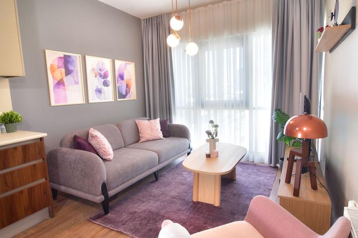 Bağcılar, İstanbul에 위치한 Building Taşocağı Yolu Caddesi - ipmhomes - 1335811 유닛의 세련된 인테리어가 돋보이는 거실