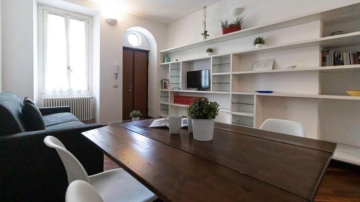 Milan MilanのBuilding Via Giulio Romano - italianway-spa - 1538146のアパートメントにある、モダンな家具を備えたエレガントなデザインのリビングルーム Milan MilanのBuilding Via Giulio Romano - italianway-spa - 1538146のアパートメントにある、モダンな家具を備えたエレガントなデザインのリビングルーム