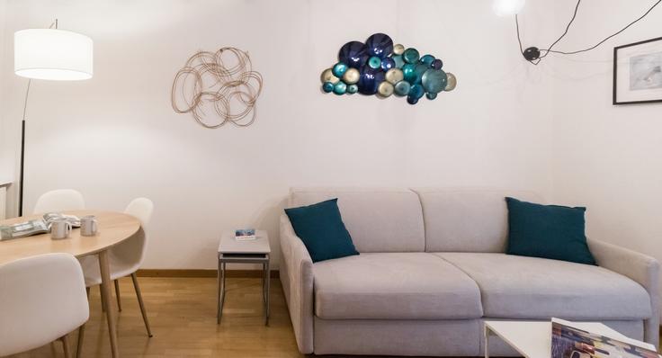 Milan, Milan에 위치한 Building Via Alessandro Tadino - italianway-spa - 1538230 유닛의 세련된 인테리어가 돋보이는 거실 Milan, Milan에 위치한 Building Via Alessandro Tadino - italianway-spa - 1538230 유닛의 세련된 인테리어가 돋보이는 거실
