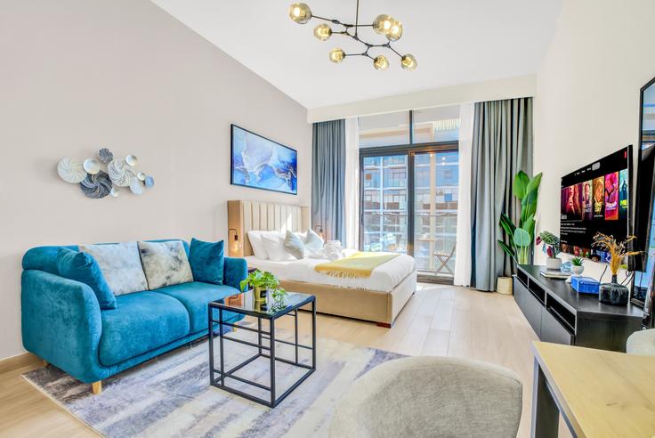 Building Tariaq Bedon Esm - ivy - 1387987 adresindeki bir dairede modern mobilyalarla zarif bir şekilde tasarlanmış oturma odası Nad Al Sheba, Dubai