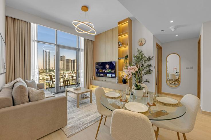 Building Tariaq Bedon Esm - ivy - 1388033 adresindeki bir dairede modern mobilyalarla zarif bir şekilde tasarlanmış oturma odası Nad Al Sheba, Dubai