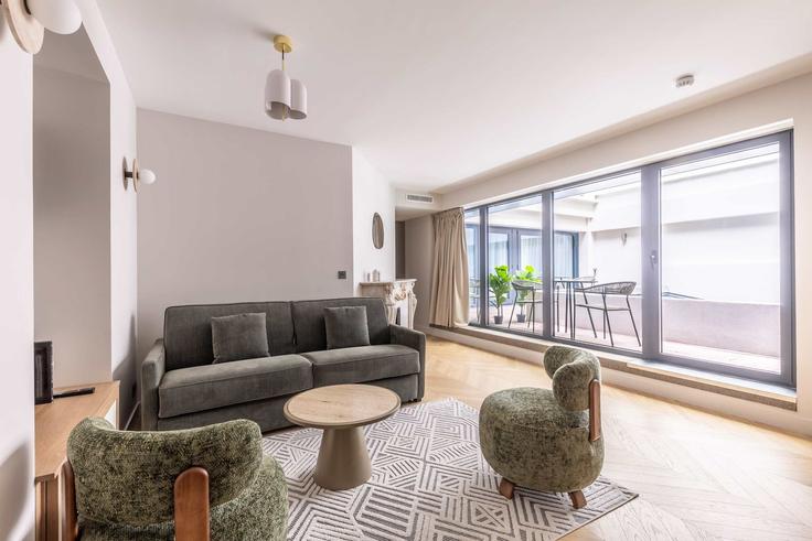 9th arrondissement, Paris에 위치한 Building Rue de Caumartin - jhmh - 1471198 유닛의 세련된 인테리어가 돋보이는 거실