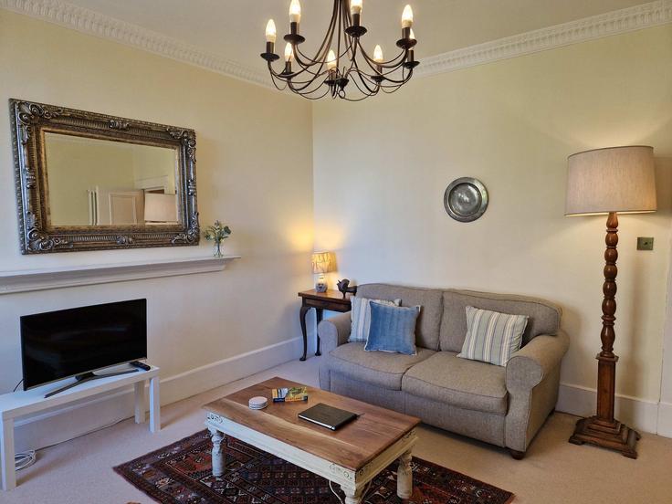 New Town/Broughton, Edinburgh에 위치한 Building Great Stuart Street - joivy - 1075929 아파트의 세련된 인테리어가 돋보이는 거실 New Town/Broughton, Edinburgh에 위치한 Building Great Stuart Street - joivy - 1075929 아파트의 세련된 인테리어가 돋보이는 거실