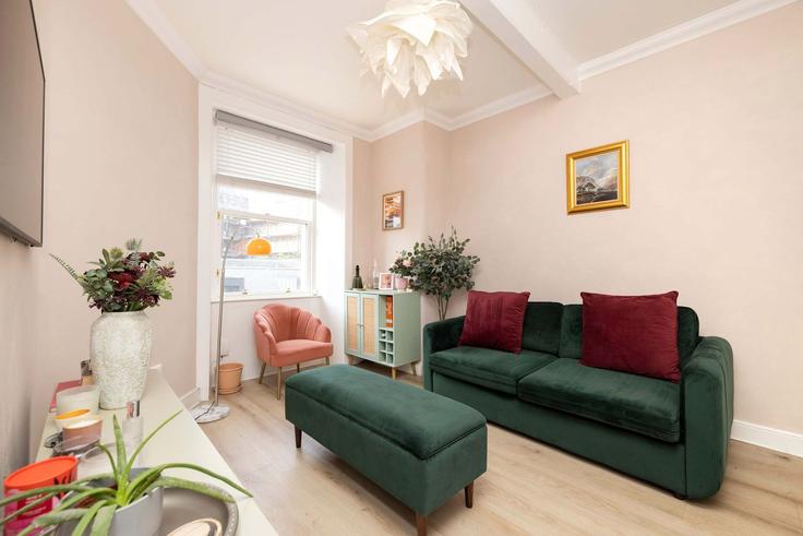 Tollcross, Edinburgh에 위치한 Building King's Stables Road - joivy - 1309813 - LON 아파트의 세련된 인테리어가 돋보이는 거실