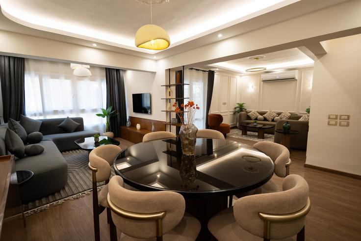 Building Abd Al Moatai Khalil - jolie-havens - 1439451 adresindeki bir dairede modern mobilyalarla zarif bir şekilde tasarlanmış oturma odası El Nozha, Cairo