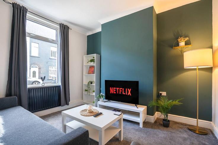 Bishop Auckland, Bishop Auckland에 위치한 Building Princes Street - jozef-toth - 1507942 유닛의 세련된 인테리어가 돋보이는 거실