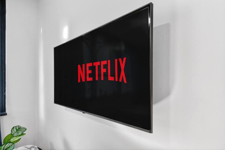 Elegante sala de estar con mobiliario moderno en un apartamento en Building Mount Stuart Square - jry-property-group - 1468030 en Butetown, Cardiff