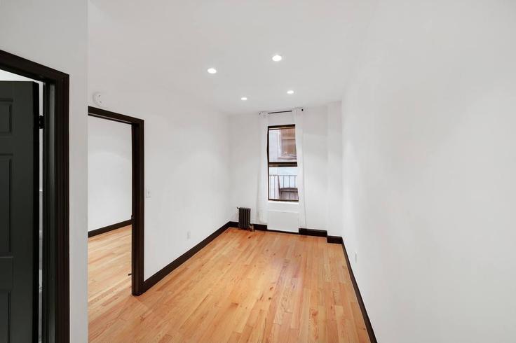 1 möblierte Einzimmerwohnung in East 2nd Street 358724P , Manhattan, New York, Foto 1