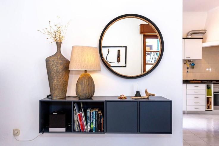 Elegante sala de estar con mobiliario moderno en un apartamento en Building Largo de São Brás - junto-ao-mar - 1407077 en Santa Maria, Tavira