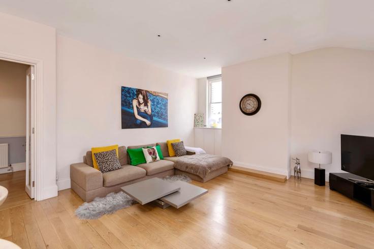 Building Chiltern Street - kenton-hostaway - 1054252 adresindeki bir dairede modern mobilyalarla zarif bir şekilde tasarlanmış oturma odası City of Westminster, London