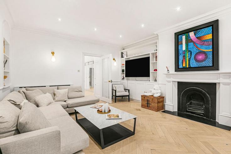 Royal Borough of Kensington and Chelsea, London에 위치한 Building Egerton Crescent - kenton-hostaway - 1054253 - LON 유닛의 세련된 인테리어가 돋보이는 거실