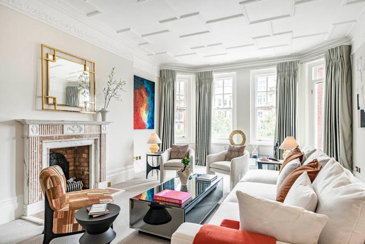 Royal Borough of Kensington and Chelsea, London에 위치한 Building Oakwood Court - kenton-hostaway - 1282841 - LON 아파트의 세련된 인테리어가 돋보이는 거실