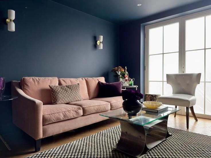 Building Alexandra Avenue - kenton-hostaway - 1380082 adresindeki bir dairede modern mobilyalarla zarif bir şekilde tasarlanmış oturma odası London Borough of Wandsworth, London Building Alexandra Avenue - kenton-hostaway - 1380082 adresindeki bir dairede modern mobilyalarla zarif bir şekilde tasarlanmış oturma odası London Borough of Wandsworth, London