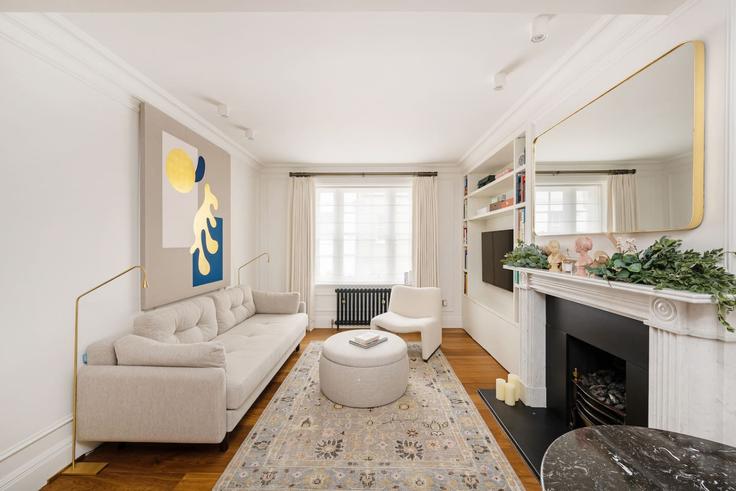 Building Pavilion Road - kenton-hostaway - 1382491 adresindeki bir dairede modern mobilyalarla zarif bir şekilde tasarlanmış oturma odası Royal Borough of Kensington and Chelsea, London