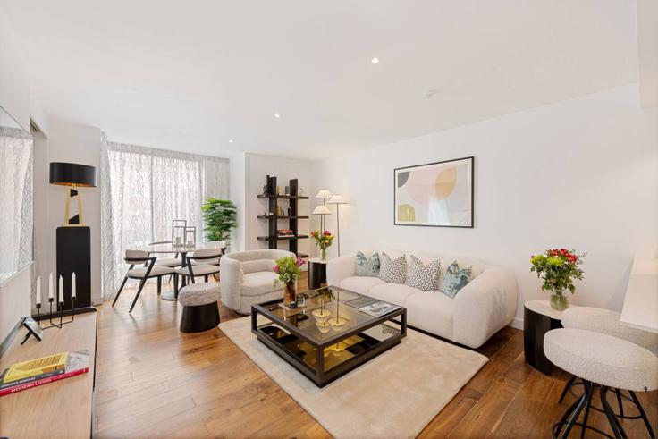 London City of WestminsterのBuilding Bolsover Street - kenton-hostaway - 1495915のアパートメントにある、モダンな家具を備えたエレガントなデザインのリビングルーム