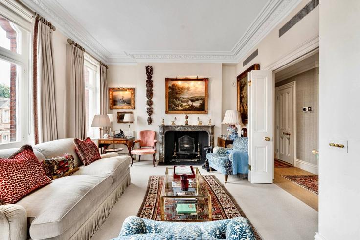 Salle de séjour élégante avec mobilier moderne dans un appartement à Building Mount Street - kenton-hostaway - 1592235 à City of Westminster, London Salle de séjour élégante avec mobilier moderne dans un appartement à Building Mount Street - kenton-hostaway - 1592235 à City of Westminster, London