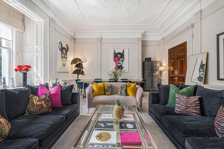 Royal Borough of Kensington and Chelsea, London에 위치한 Building Addison Road - kenton-hostaway - 1598142 유닛의 세련된 인테리어가 돋보이는 거실 Royal Borough of Kensington and Chelsea, London에 위치한 Building Addison Road - kenton-hostaway - 1598142 유닛의 세련된 인테리어가 돋보이는 거실