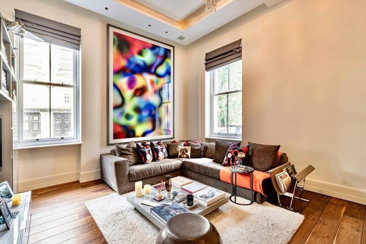 Elegante sala de estar con mobiliario moderno en un apartamento en Building Leinster Gardens - kenton-hostaway - 1624264 en City of Westminster, London