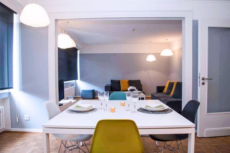 Salle de séjour élégante avec mobilier moderne dans un appartement à Building Rue Joseph Hansen - key-inn-serviced-residences - 1580648 à Luxembourg, Luxembourg