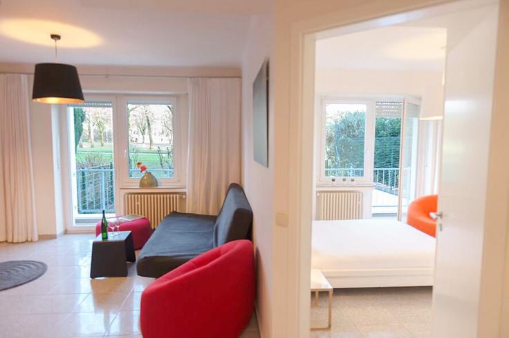 Luxembourg LuxembourgのBuilding Boulevard Pierre Dupong - key-inn-serviced-residences - 1580633のアパートメントにある、モダンな家具を備えたエレガントなデザインのリビングルーム