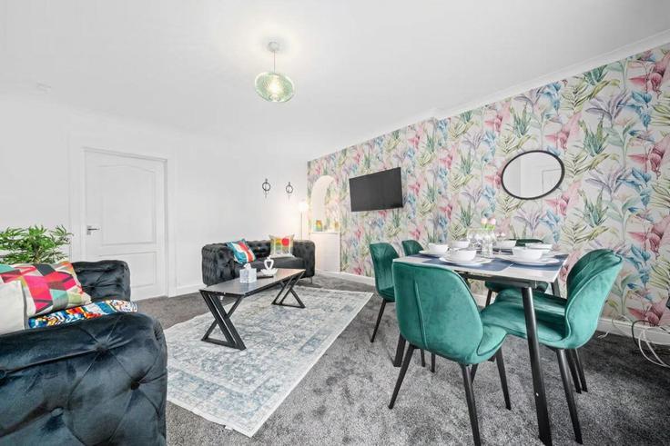 Building Orbiston Square - klass-living-ltd - 1424225 adresindeki bir dairede modern mobilyalarla zarif bir şekilde tasarlanmış oturma odası Bellshill, Bellshill