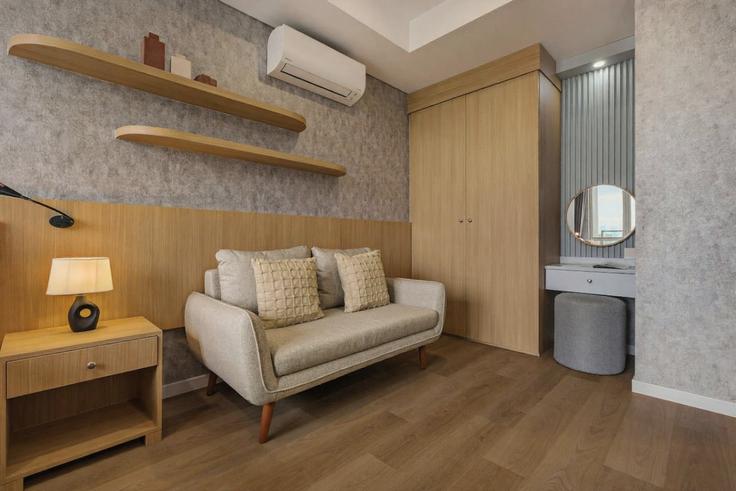 Cilandak, South Jakarta City에 위치한 Building Jalan Pangeran Antasari - kozystay-1 - 1639691 유닛의 세련된 인테리어가 돋보이는 거실 Cilandak, South Jakarta City에 위치한 Building Jalan Pangeran Antasari - kozystay-1 - 1639691 유닛의 세련된 인테리어가 돋보이는 거실