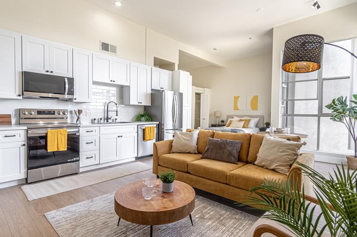1 bedroom furnished apartment in Front Street 1288263P, San Diego, San Diego, photo 1