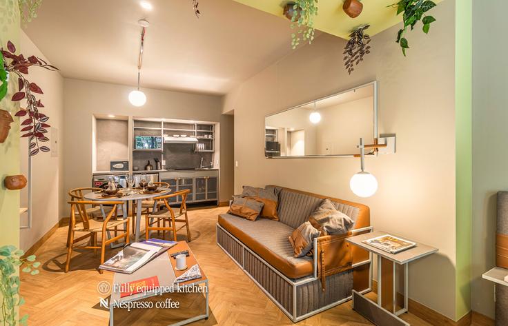 Salle de séjour élégante avec mobilier moderne dans un appartement à Building Calle Varsovia - kukun - 1022743 - MEX à Mexico City, Mexico City