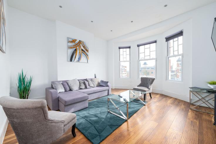 London Borough of Haringey, London에 위치한 Building Muswell Hill Broadway - lb73-management - 1330205 아파트의 세련된 인테리어가 돋보이는 거실