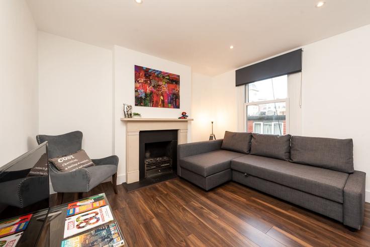 London City of WestminsterのBuilding Spring Street - lb73-management - 1330222のアパートメントにある、モダンな家具を備えたエレガントなデザインのリビングルーム