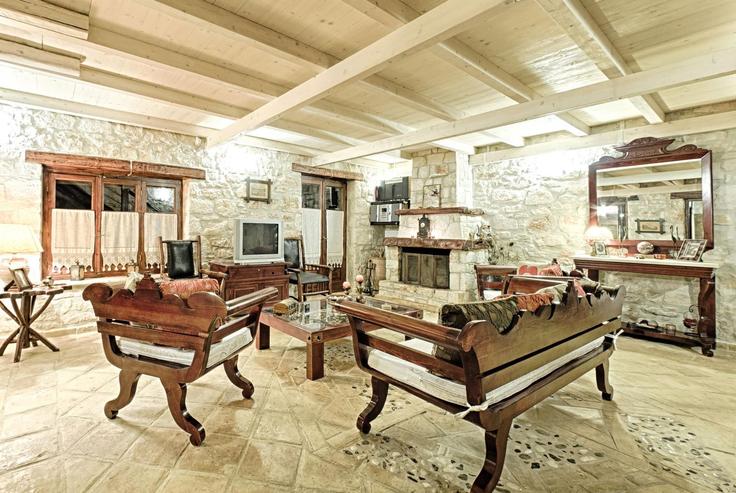 Zakynthos, Zakynthos에 위치한 Building Ano Volima - leaderstay - 1352695 아파트의 세련된 인테리어가 돋보이는 거실