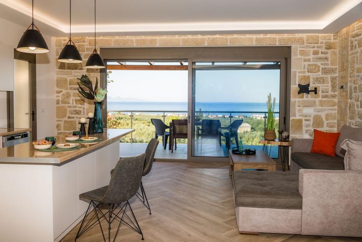 Salle de séjour élégante avec mobilier moderne dans un appartement à Building Kypseli - leaderstay - 1628890 à Zakinthos, Zakynthos